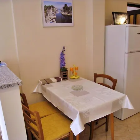 Ferienwohnung Fuer 6 Personen Ca 80 Qm In Cizici, Kvarner Bucht Krk 아파트 Čižići
