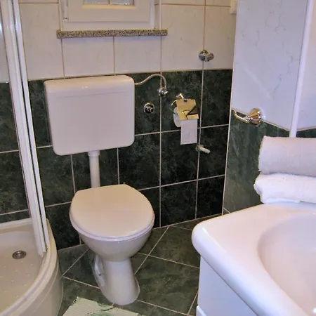 Ferienwohnung Fuer 6 Personen Ca 80 Qm In Cizici, Kvarner Bucht Krk